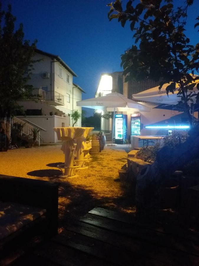 Camp Grude Hotel Exterior photo